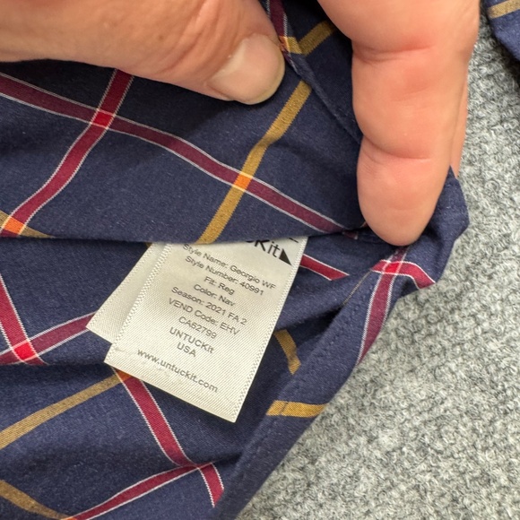 Men's UNTUCKit long sleeve button up shirt size XL multi-color - Picture 4 of 5